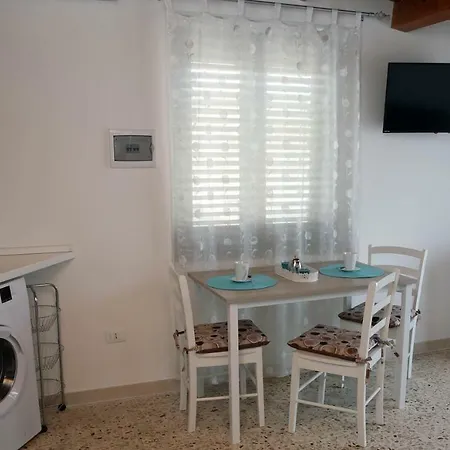 Vacanzaportopalo Sole Con Gazebo Terrazza E Wifi Portopalo Di Capo Passero